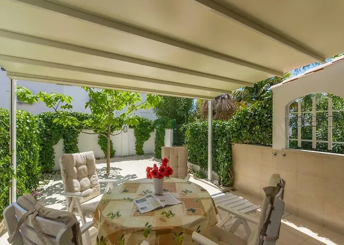 M&m * Novigrad Istria